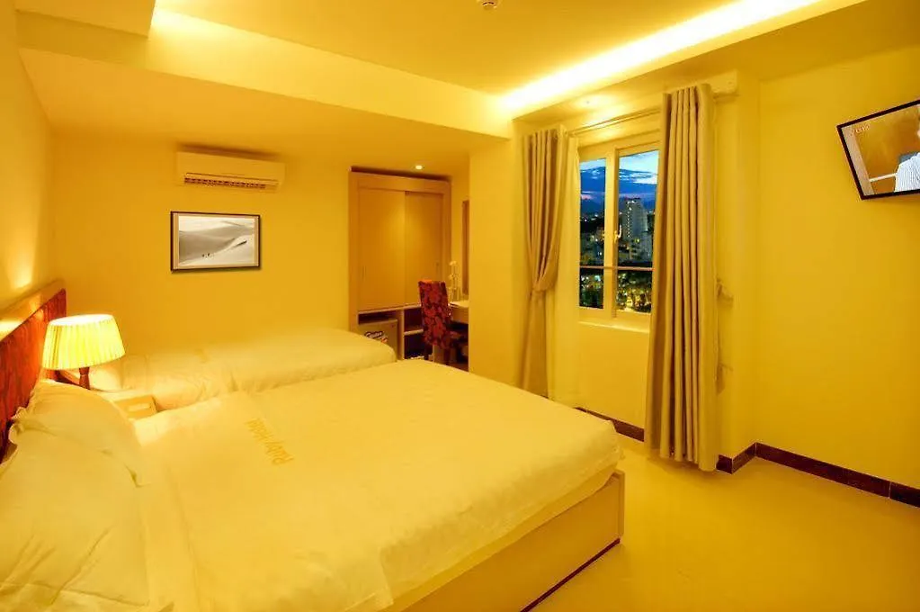 Blue Pearl Hotel Nha Trang 3*,